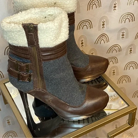Elle Brown and Gray Heeled Boots with Chunky Sole - Picture 7 of 15